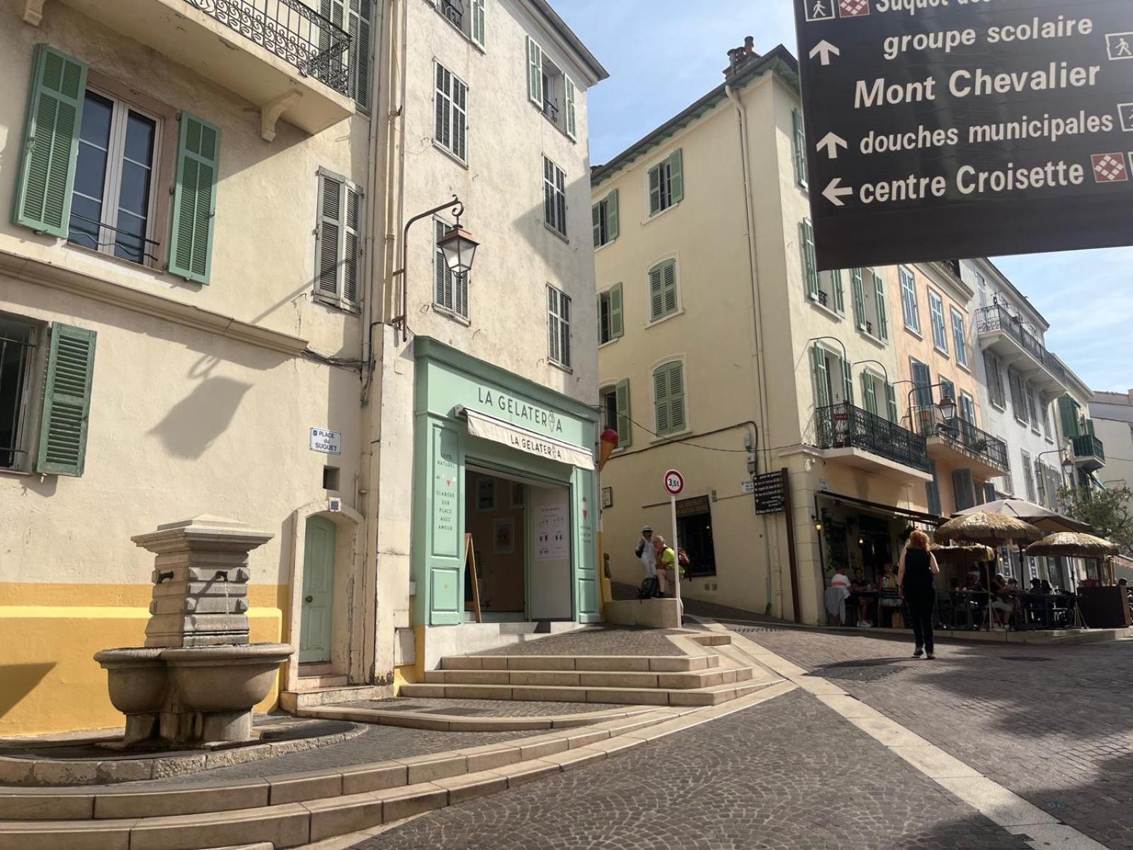 Living Cannes
